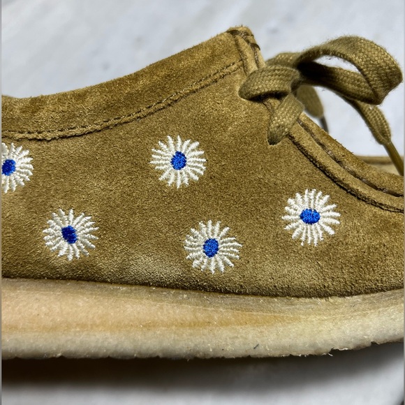 Clarks Daisy Wallabees - Picture 7 of 10